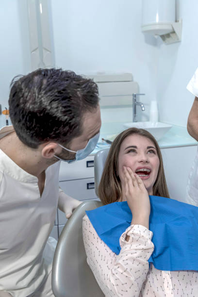Best Emergency Dentist for Knocked-Out Tooth in Mmerce City, CO